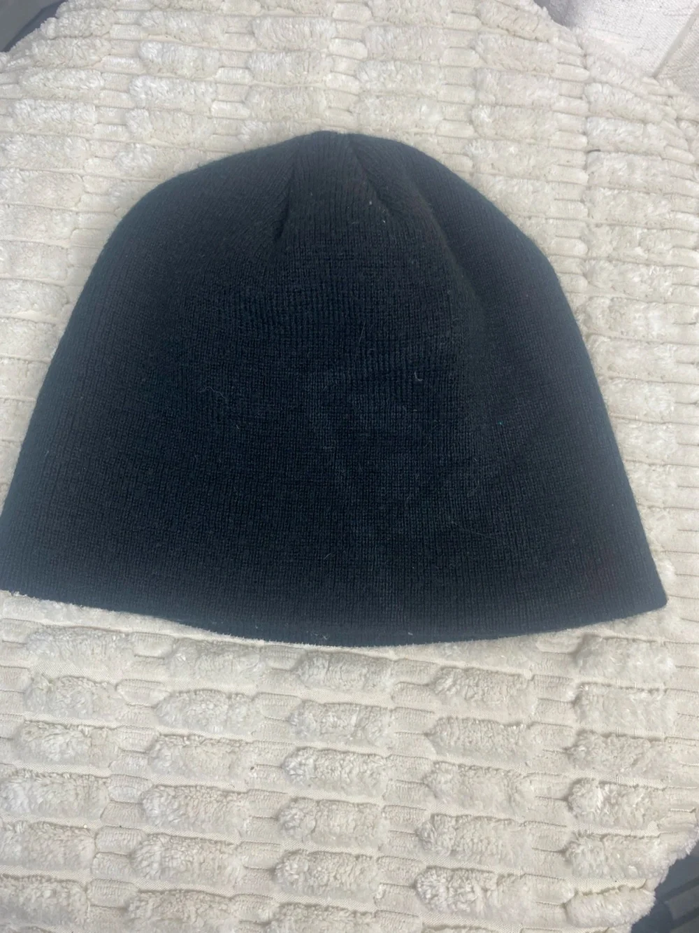 Zoo York Skatewear Black Knit Beanie Hat Silver Embroidered Text Logo Cap OSFM